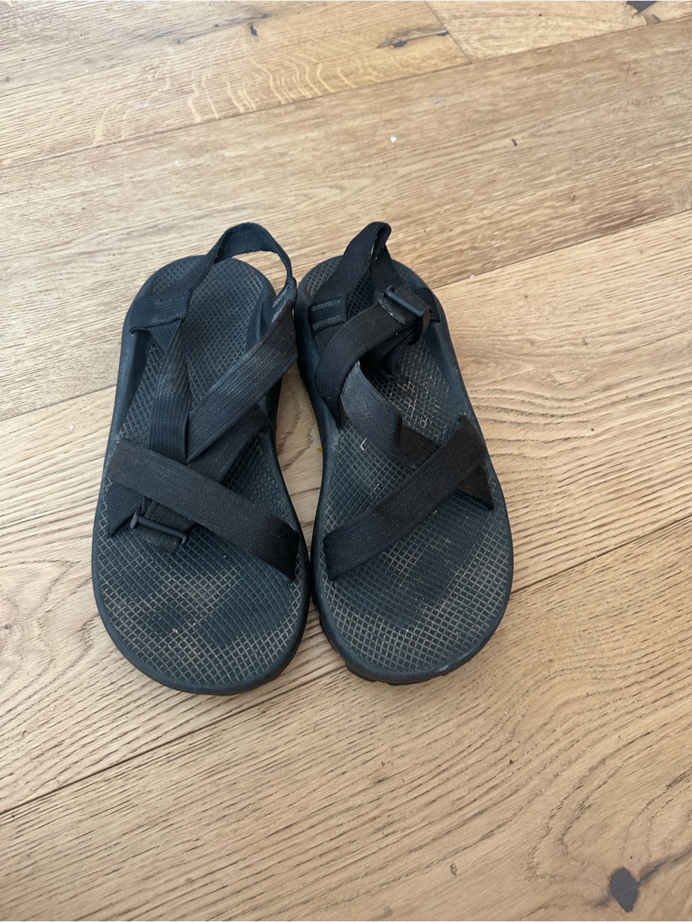 Chaco Men’s Black Adjustable Strap Sandals 12